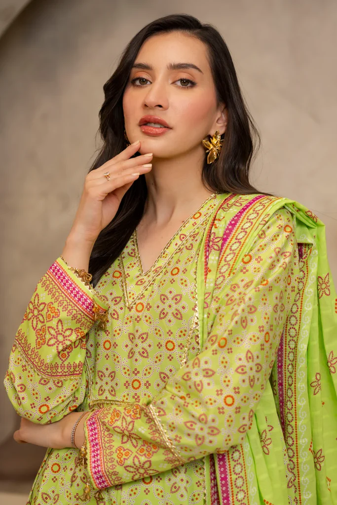 Pakistani Unstitched Signature Printed Lawn 3PC Suit for Women IR-ZLOG3